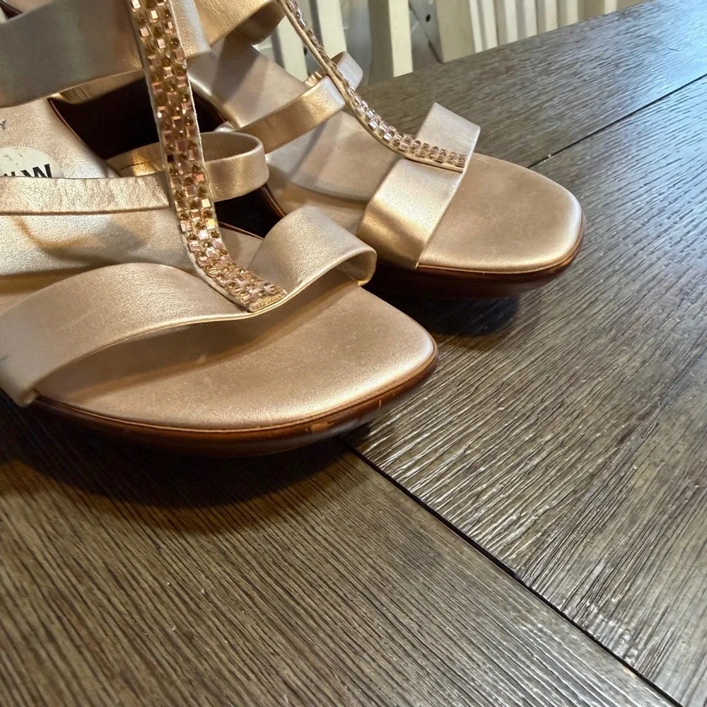 Italian Shoemakers Womens Rose Gold Rhinestone in Gold Wedge Sandals‎ 9.5W Italy